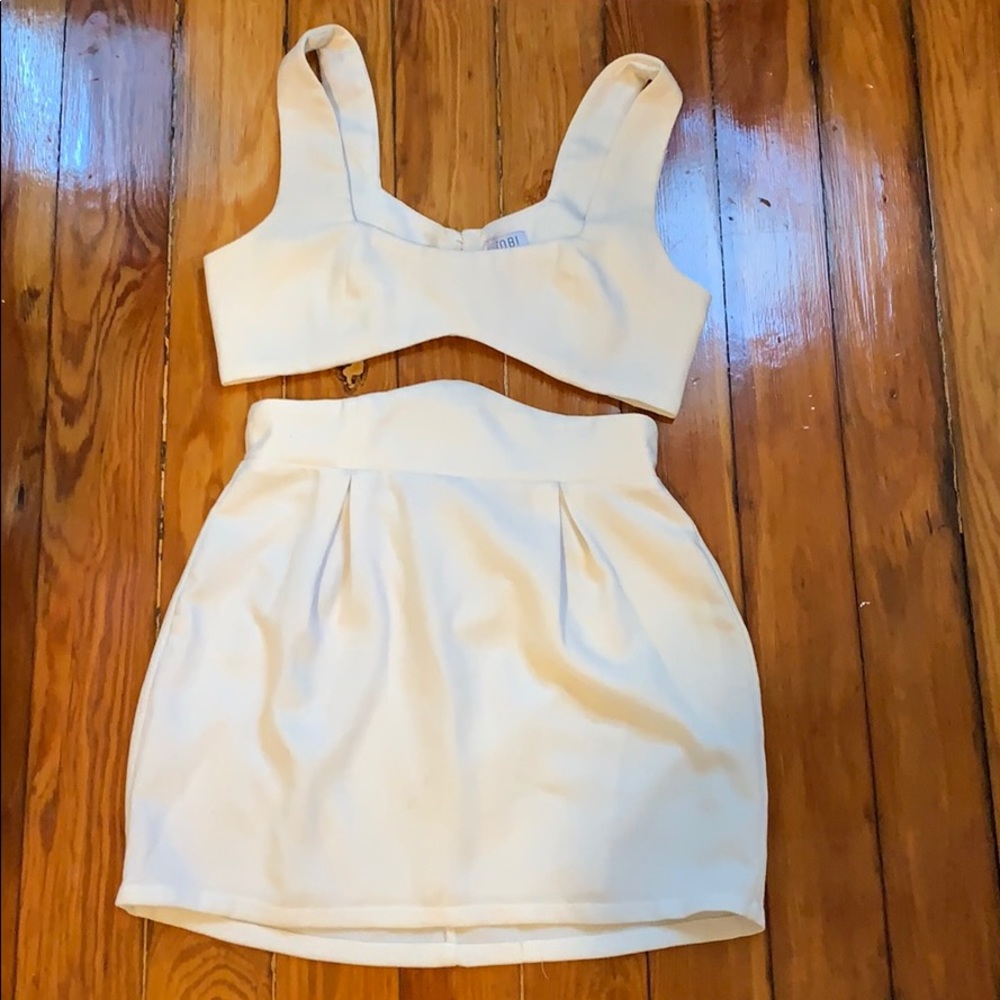 Size small tobi white skirt and top set